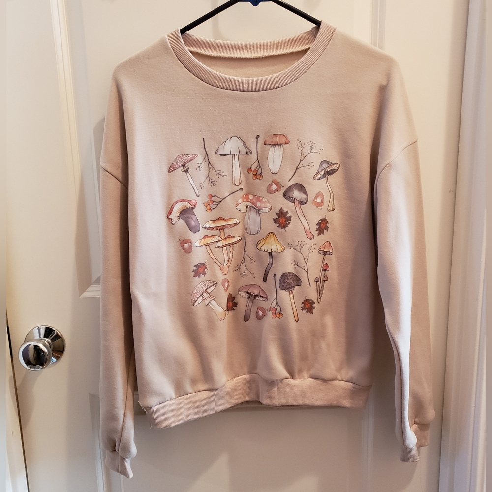 Beige mushroom print sweatshirt
